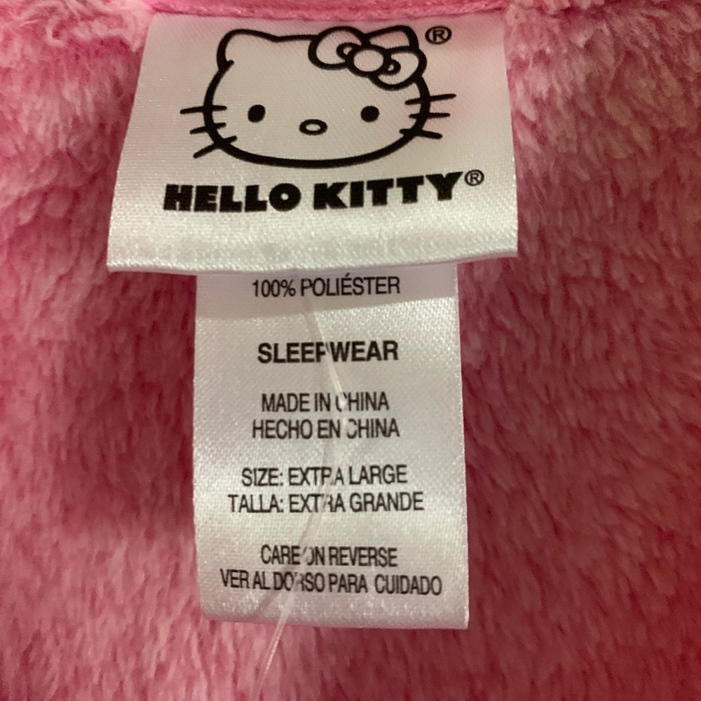 NWT Hello Kitty Robe XL - Picture 2 of 7